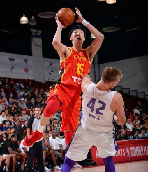 江苏队碾压国王，郭艾伦关键制胜